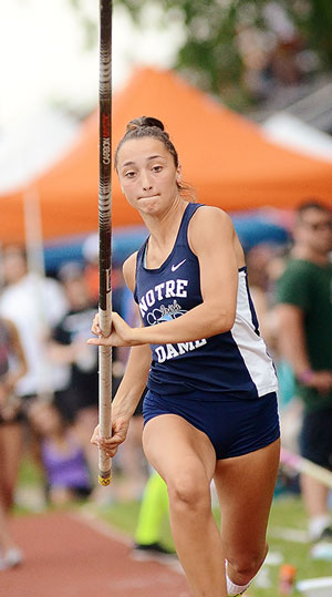 Notre Dame's Horvath wins MOC pole vault title by setting meet, state records